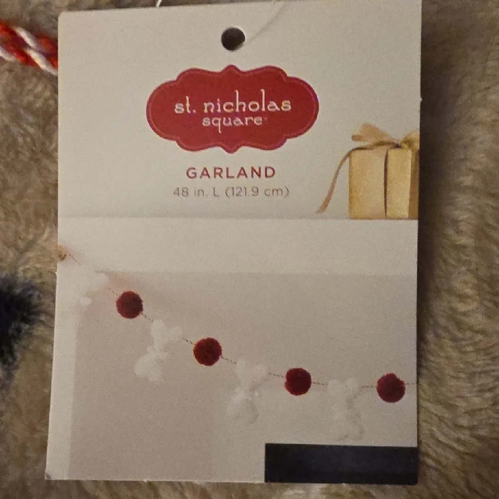 St. Nicholas Square Red and White Garland